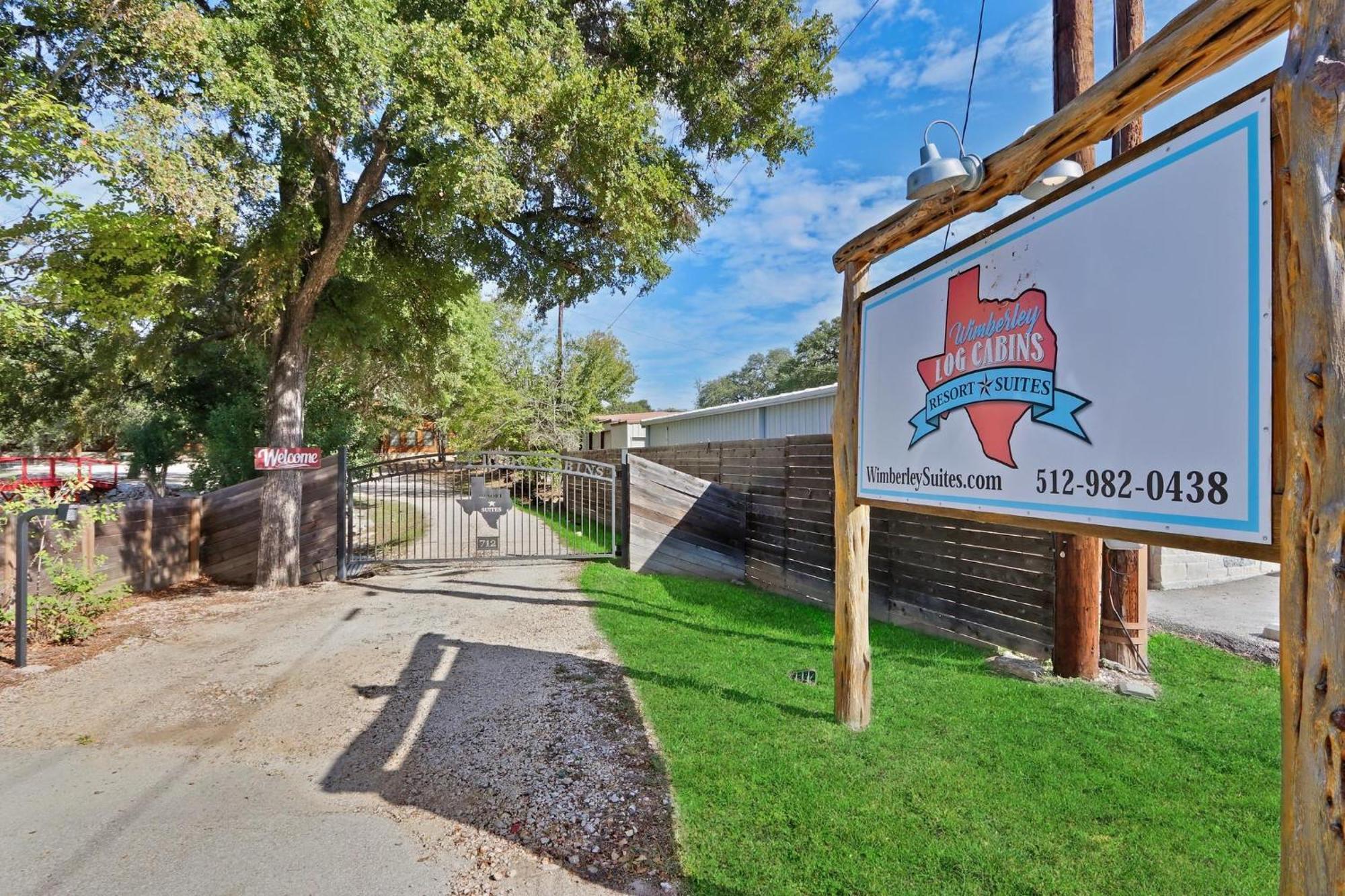 Wimberley Log Cabins Resort And Suites- The Oak Lodge Екстер'єр фото